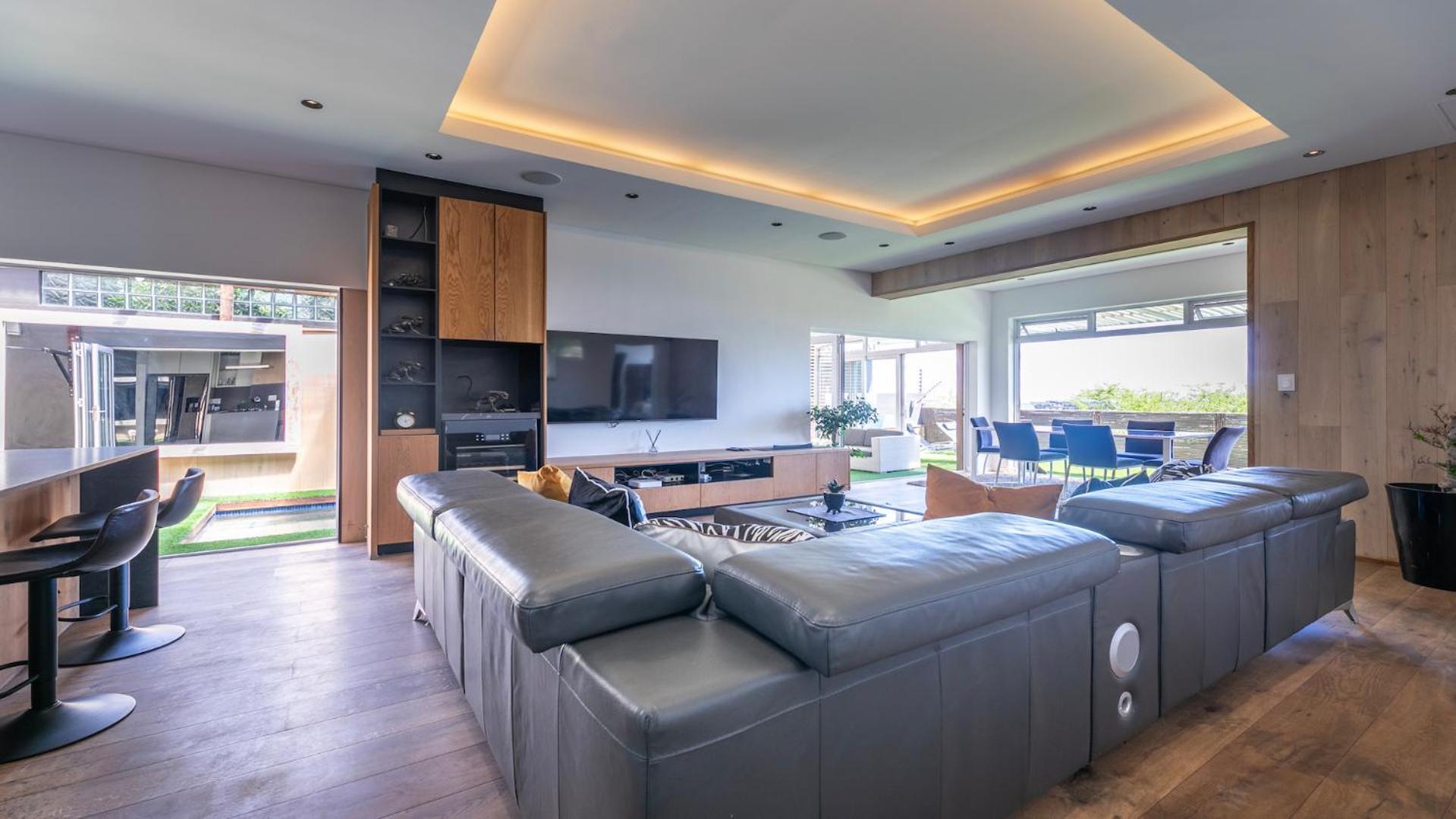 Exclusive 3-bedroom Luxury Cbd * Cape Town