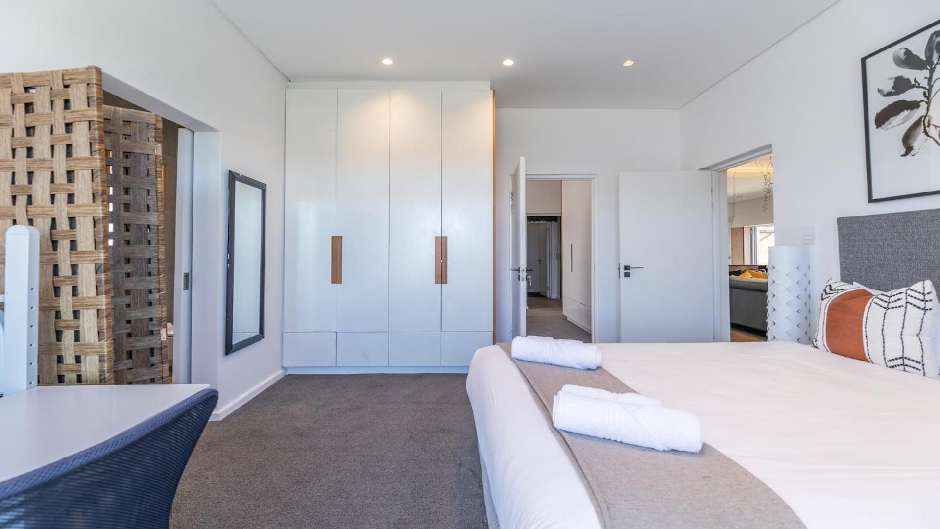 Villa Exclusive 3-bedroom Luxury Cbd *