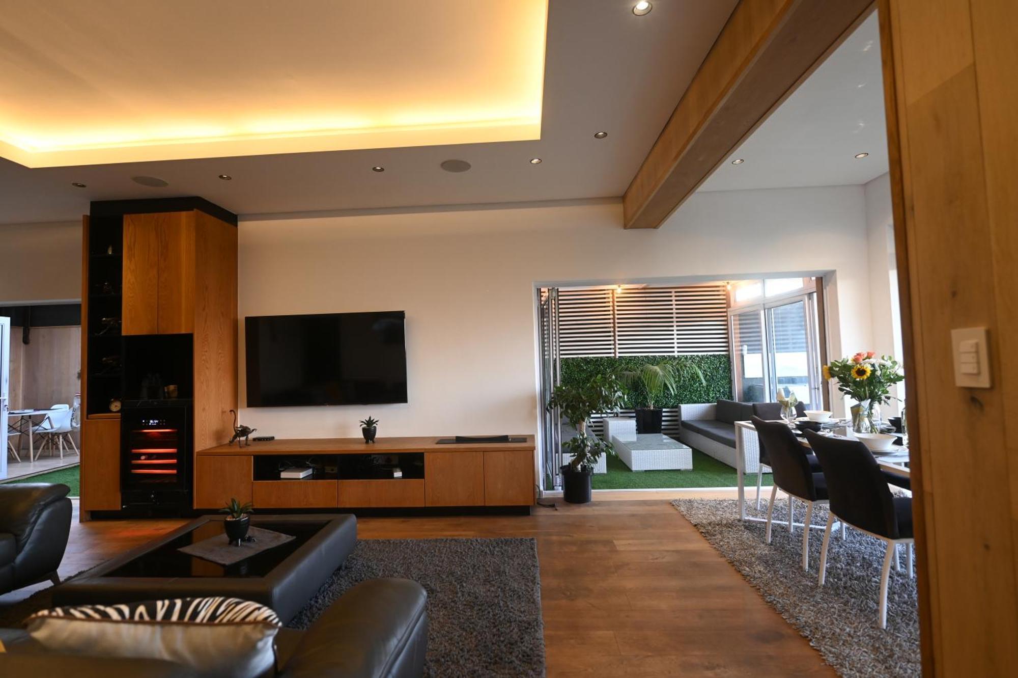 Villa Exclusive 3-bedroom Luxury Cbd *