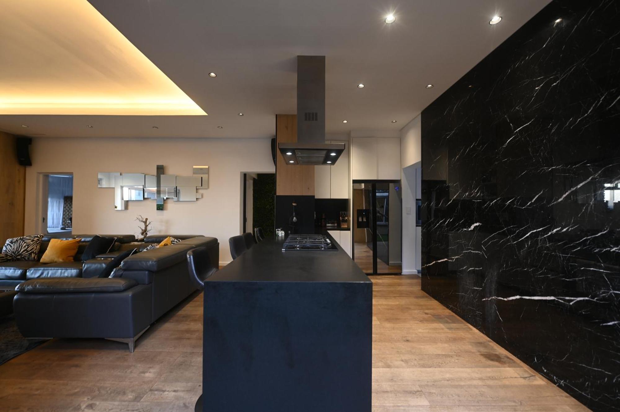 Villa Exclusive 3-bedroom Luxury Cbd