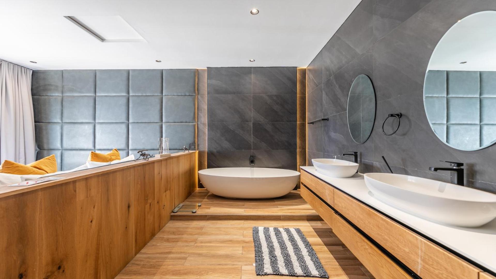 Exclusive 3-bedroom Luxury Cbd Villa *